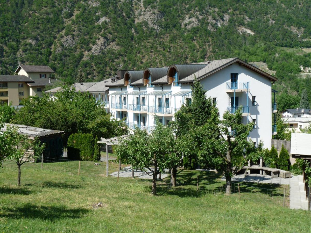 Hotel & Bildungshaus St. Jodern Visp Bagian luar foto