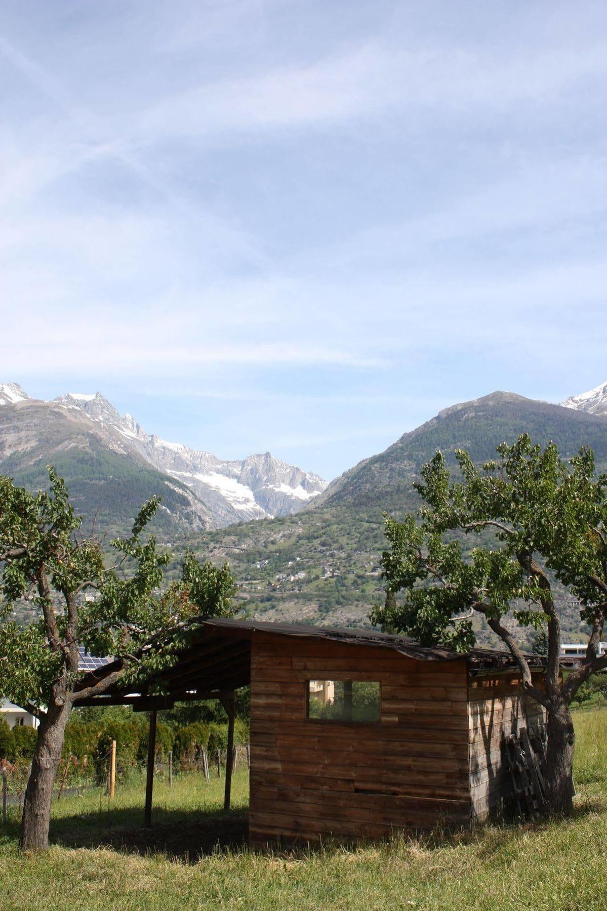 Hotel & Bildungshaus St. Jodern Visp Bagian luar foto